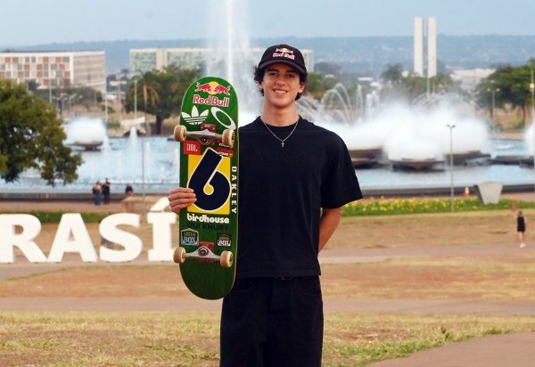 Ed Alves/CB/D.A Press
