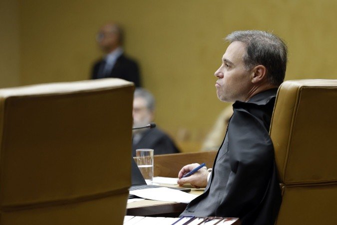 André Mendonça deixa sociedade em instituto privado e diz que nunca teve lucro com a entidade. Ministro do STF afirma que cedeu suas cotas e as da esposa sem contrapartida financeira; segundo nota, continuará atuando apenas como professor da instituição. - (crédito: Luiz Silveira/STF) André Mendonça deixa sociedade em instituto privado e diz que nunca teve lucro com a entidade. Ministro do STF afirma que cedeu suas cotas e as da esposa sem contrapartida financeira; segundo nota, continuará atuando apenas como professor da instituição. - (crédito: Luiz Silveira/STF)