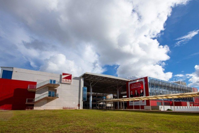 O Iesb Aberto é um evento gratuito voltado à orientação profissional e escolha de carreira -  (crédito: Divulgaçãp)