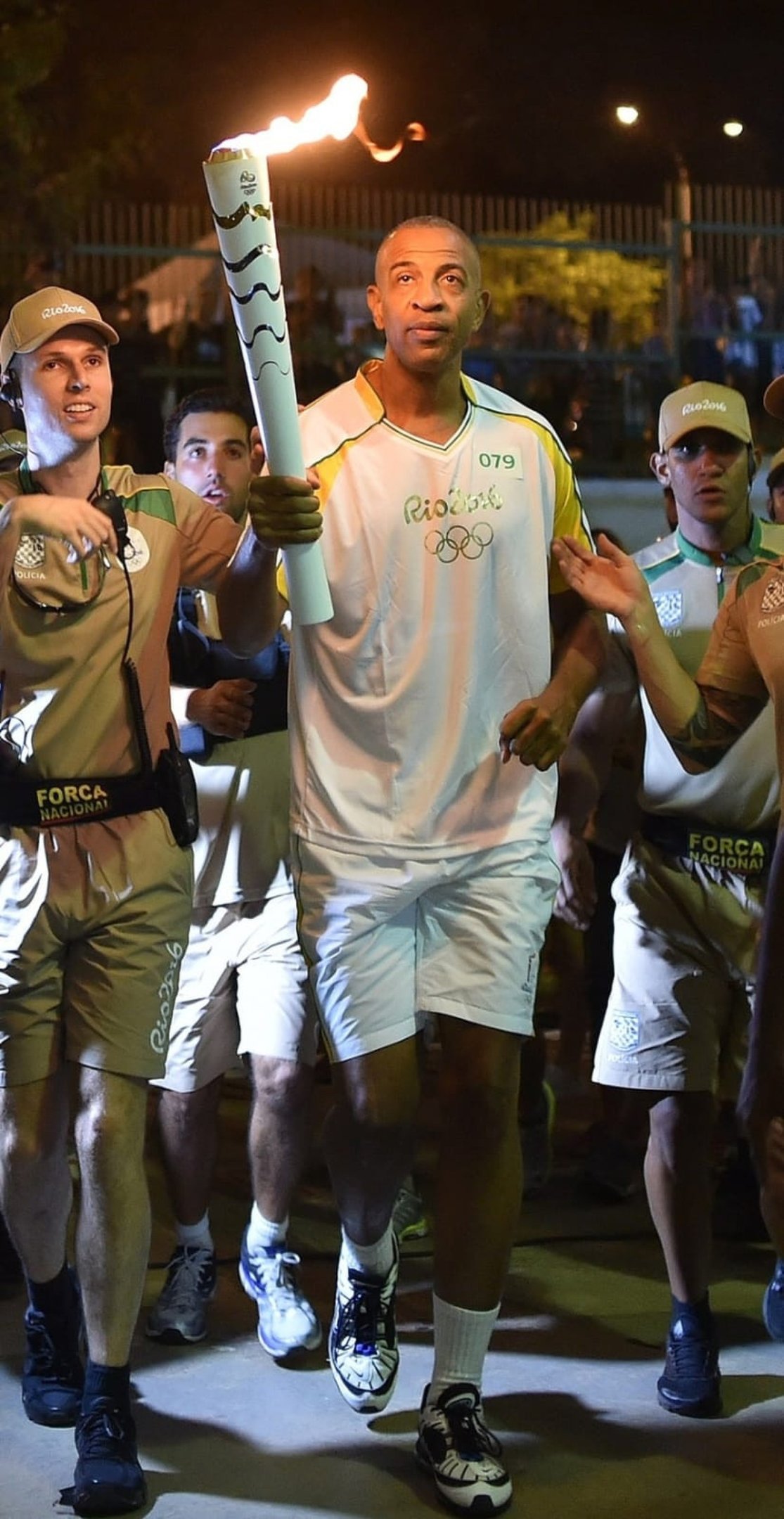 Jo&atilde;o Jos&eacute; Vianna, o Pipoka: de astro do basquete nacional at&eacute; a sala de aula