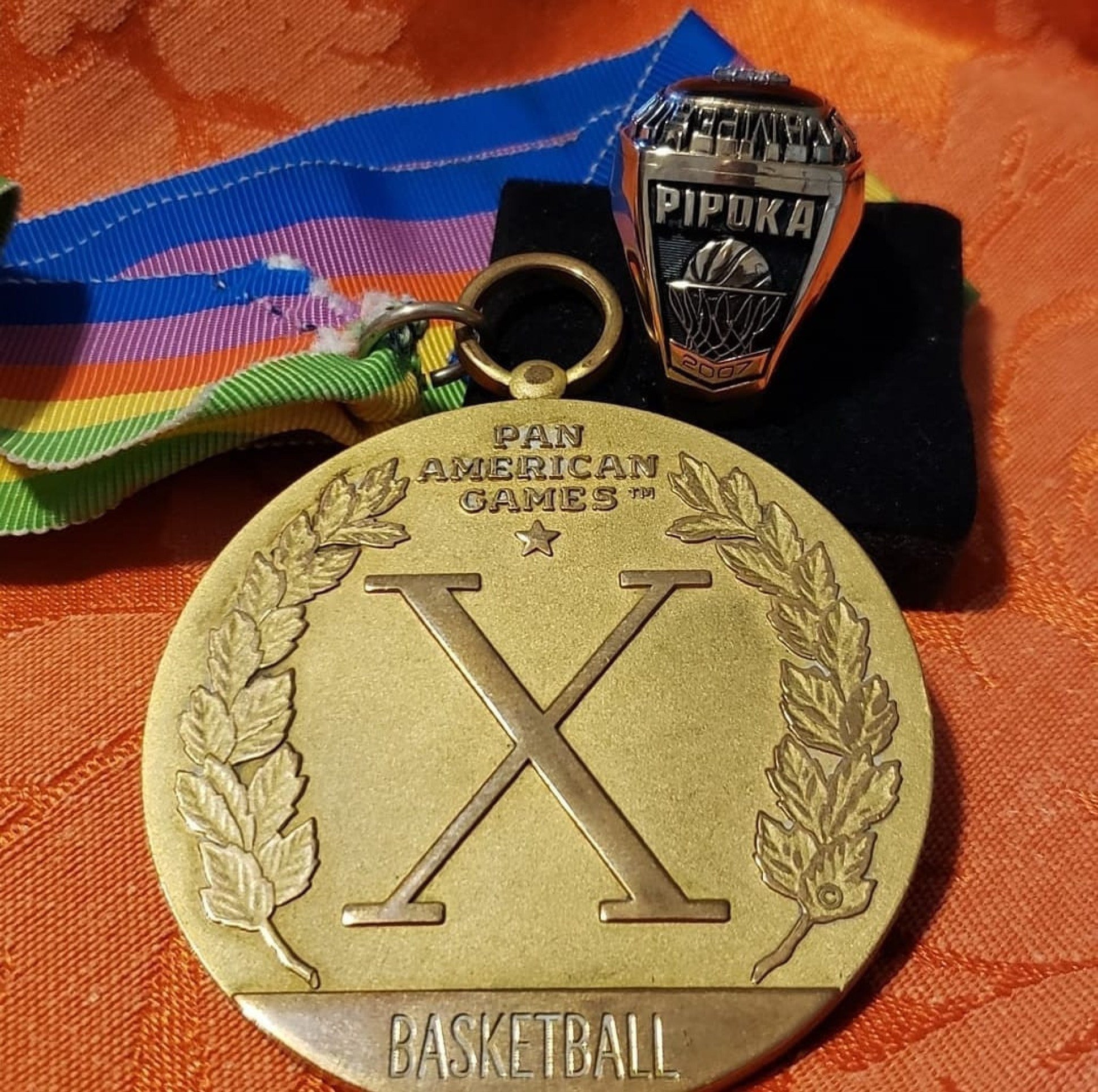 Jo&atilde;o Jos&eacute; Vianna, o Pipoka: de astro do basquete nacional at&eacute; a sala de aula. Medalha do Pan-Americano de Indianapolis