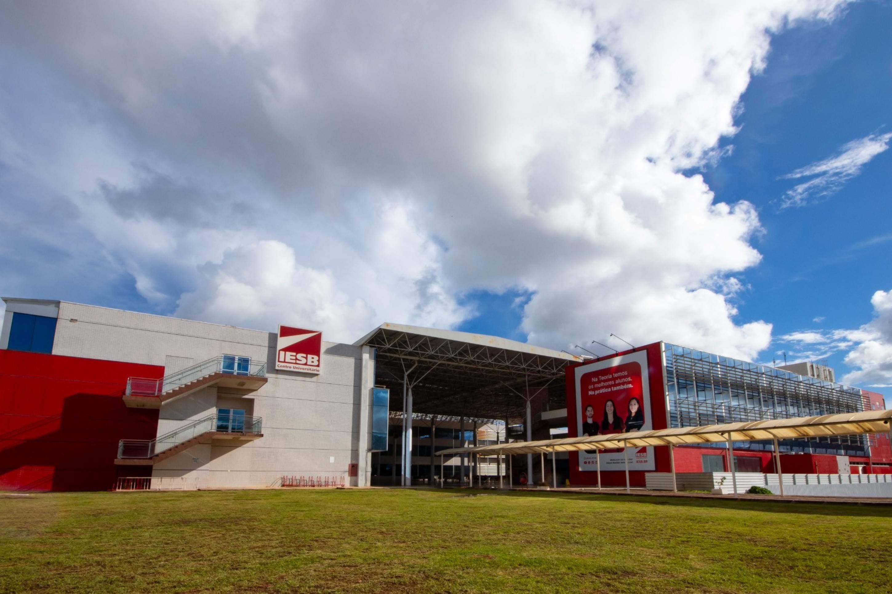 Iesb promove evento gratuito para receber alunos do ensino médio