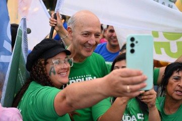 Em carreata no Riacho Fundo I, ele afirmou 'Vamos em frente' - (crédito: Divulgação) Em carreata no Riacho Fundo I, ele afirmou 'Vamos em frente' - (crédito: Divulgação)