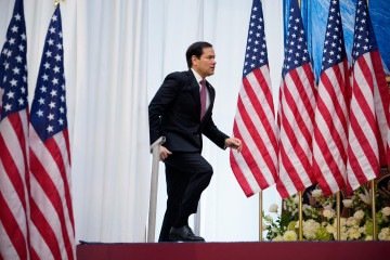 O secretário de Estado discursa em evento em Washington: América do Sul na mira do governo Trump - (crédito: Getty Images/AFP) O secretário de Estado discursa em evento em Washington: América do Sul na mira do governo Trump - (crédito: Getty Images/AFP)