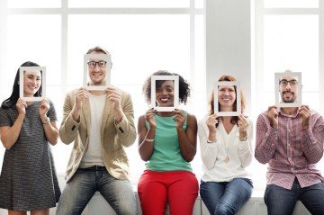 Estudos recentes demonstram que as diferenças individuais resultam de uma complexa interação entre fatores genéticos e ambientais, impactando diretamente o bem-estar físico e psicológico - (crédito: Magnific ) Estudos recentes demonstram que as diferenças individuais resultam de uma complexa interação entre fatores genéticos e ambientais, impactando diretamente o bem-estar físico e psicológico - (crédito: Magnific )
