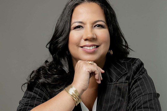  Eixo Capital. Adriana Monteiro, advogada especialista em Direito das Pessoas com Deficiência e Inclusão Social