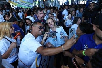 Celina Leão se reuniu com apoiadores durante agenda na manhã deste sábado (5/9) - (crédito: Álame Fabiano) Celina Leão se reuniu com apoiadores durante agenda na manhã deste sábado (5/9) - (crédito: Álame Fabiano)