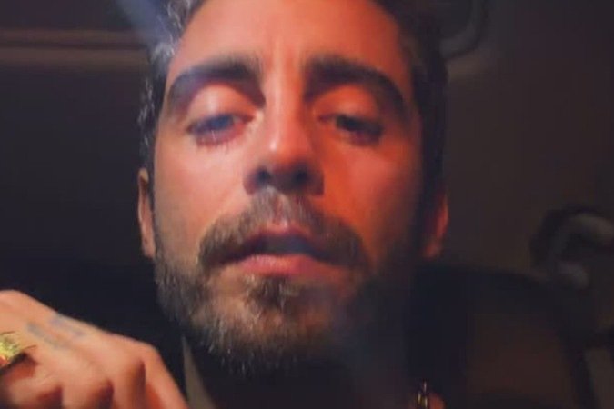 Em vídeo, Pedro Scooby se irrita após boatos que Cintia Dicker teria pedido pensão na Justiça - (crédito: Observatorio dos Famosos) Em vídeo, Pedro Scooby se irrita após boatos que Cintia Dicker teria pedido pensão na Justiça - (crédito: Observatorio dos Famosos)