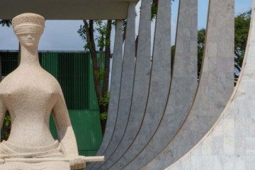 A estátua da Justiça, símbolo do Judiciário, ilustra os debates e pautas aprovadas pelos juízes brasileiros sobre o STF - (crédito: Fabio Rodrigues Pozzebom/Agência Brasil) A estátua da Justiça, símbolo do Judiciário, ilustra os debates e pautas aprovadas pelos juízes brasileiros sobre o STF - (crédito: Fabio Rodrigues Pozzebom/Agência Brasil)