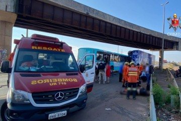 Sinistro de trânsito mobiliza bombeiros em Santa Maria - (crédito: Créditos: Divulgação/CBMDF) Sinistro de trânsito mobiliza bombeiros em Santa Maria - (crédito: Créditos: Divulgação/CBMDF)