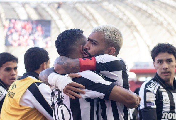 Pedro Ernerto Guerra Azevedo/Santos
