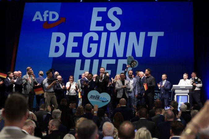 Vitoriosa na Saxônia-Anhalt, a Alternativa para a Alemanha mira a conquista do governo federal: Vitoriosa na Saxônia-Anhalt, a Alternativa para a Alemanha mira a conquista do governo federal: