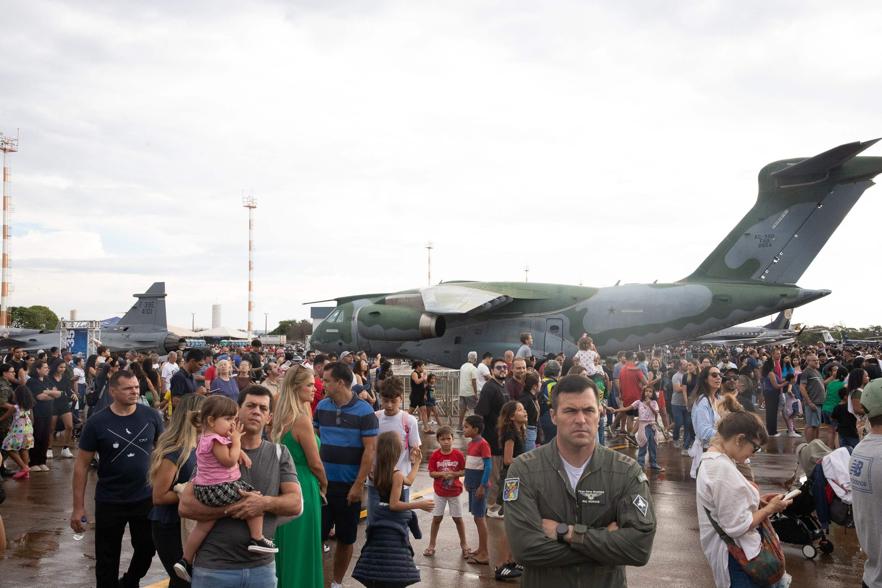 Brasília Air Show reúne 90 mil pessoas e celebra paixão por aviões