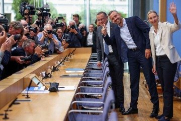 Ulrich Siegmund diz que o resultado é um 'mandato claro para governar' - (crédito: Reuters) Ulrich Siegmund diz que o resultado é um 'mandato claro para governar' - (crédito: Reuters)