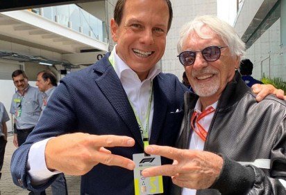 Bernie Ecclestone ao lado do ex-governador de São Paulo, João Doria, em passagem pelo Brasil -  (crédito: Reprodução/Instagram/Bernie Ecclestone) -Bernie Ecclestone ao lado do ex-governador de São Paulo, João Doria, em passagem pelo Brasil -  (crédito: Reprodução/Instagram/Bernie Ecclestone)
