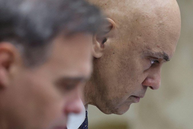 Crise entre Moraes e Mendonça põe legitimidade do STF em risco em meio a eleição acirrada, diz cientista política - (crédito: BBC Geral) Crise entre Moraes e Mendonça põe legitimidade do STF em risco em meio a eleição acirrada, diz cientista política - (crédito: BBC Geral)