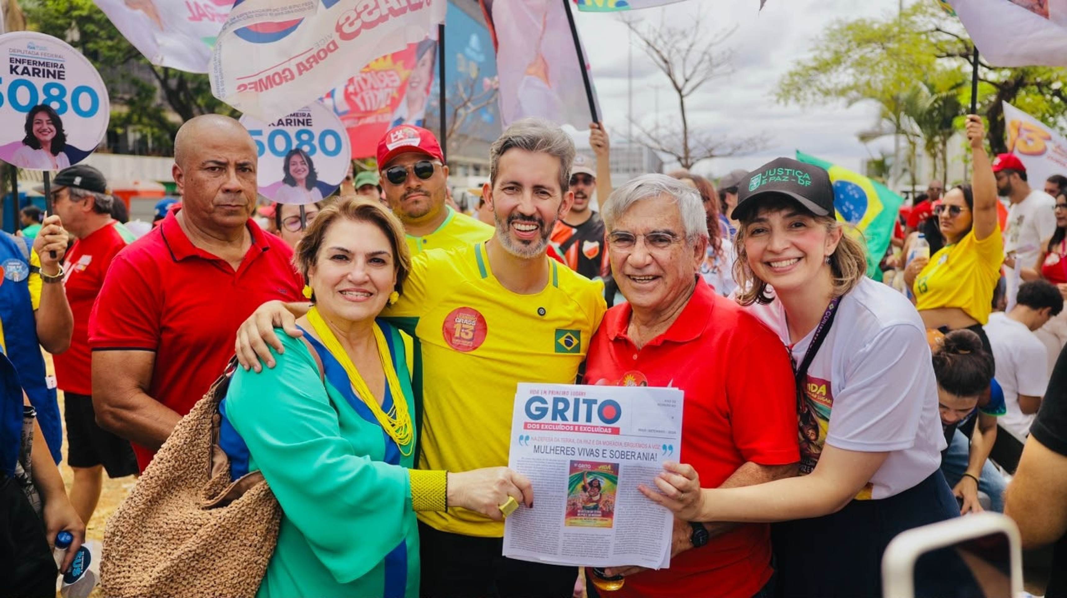 Grass participa de Grito dos Excluídos e defende direitos das mulheres 