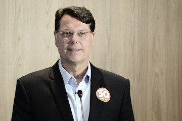 Kiko Caputo, em debate na TMC -  (crédito: Minervino Júnior/CB/DA Press)