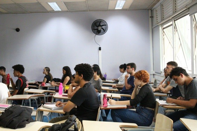 Disciplinas básicas como Lei Orgânica do DF e Lei 840 podem ser reaproveitadas em diversos certames distritais -  (crédito: Rovena Rosa/Agência Brasil)