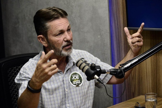 Podcast do Correio entrevista o candidato a deputado distrital Joe Valle. Na bancada os jornalistas Sibele Negromonte e Carlos Alexandre - (crédito: Minervino Júnior/CB/D.A.Press) Podcast do Correio entrevista o candidato a deputado distrital Joe Valle. Na bancada os jornalistas Sibele Negromonte e Carlos Alexandre - (crédito: Minervino Júnior/CB/D.A.Press)