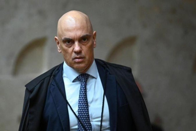 Por que inquérito das Fake News gerou tanta polêmica — e o que acontece após Fachin retirar a relatoria de Alexandre de Moraes - (crédito: BBC Geral) Por que inquérito das Fake News gerou tanta polêmica — e o que acontece após Fachin retirar a relatoria de Alexandre de Moraes - (crédito: BBC Geral)