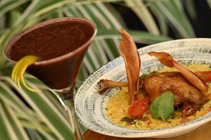 Pato confit e drinque Amazônia: harmonização ideal - (crédito: CARLOS VIEIRA) Pato confit e drinque Amazônia: harmonização ideal - (crédito: CARLOS VIEIRA)