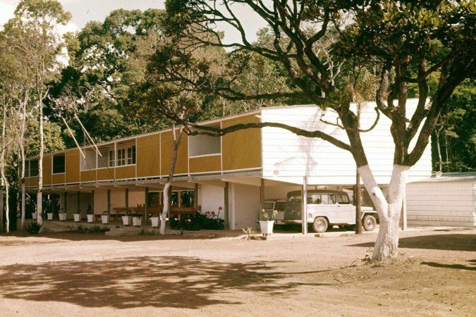 Registro de 1957 do Catetinho II, residência verdadeira do presidente Juscelino Kubitschek, destruído em 1985 - (crédito: Arquivo pessoal) Registro de 1957 do Catetinho II, residência verdadeira do presidente Juscelino Kubitschek, destruído em 1985 - (crédito: Arquivo pessoal)