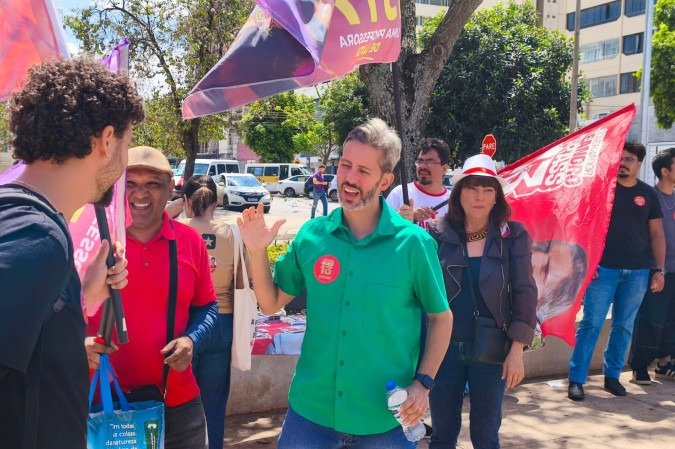 O candidato comentou sobre acolhimento a população de rua em Taguatinga - (crédito: Luiz Fellipe Alves/CB/DA Press) O candidato comentou sobre acolhimento a população de rua em Taguatinga - (crédito: Luiz Fellipe Alves/CB/DA Press)