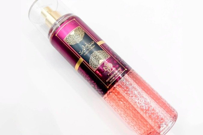 Al Wataniah — Sabah Al Ward Body Mist 
(R$ 79,90)