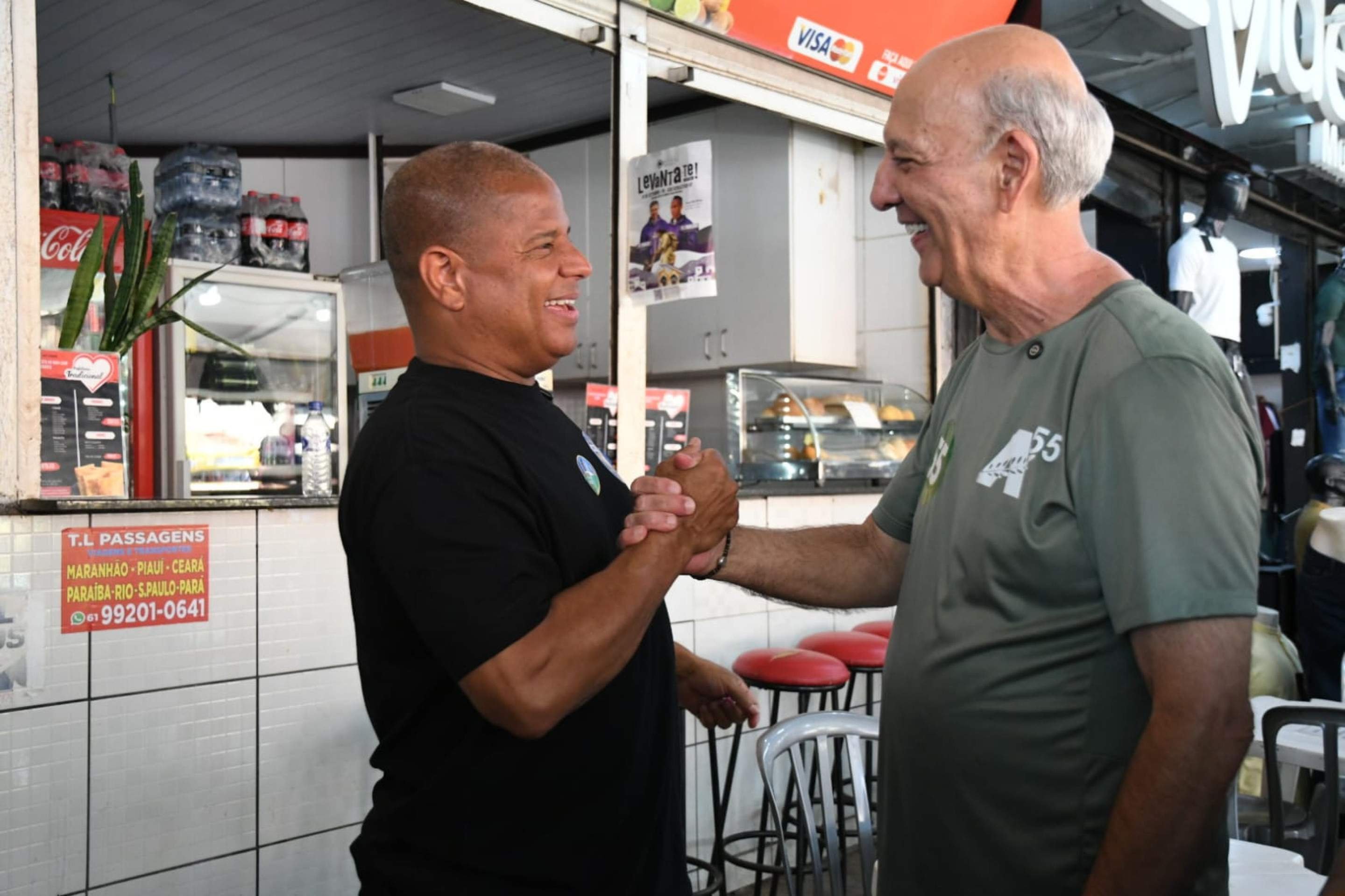 Candidato do PSD visita Feira dos Goianos e promete t&iacute;tulo definitivo de bancas