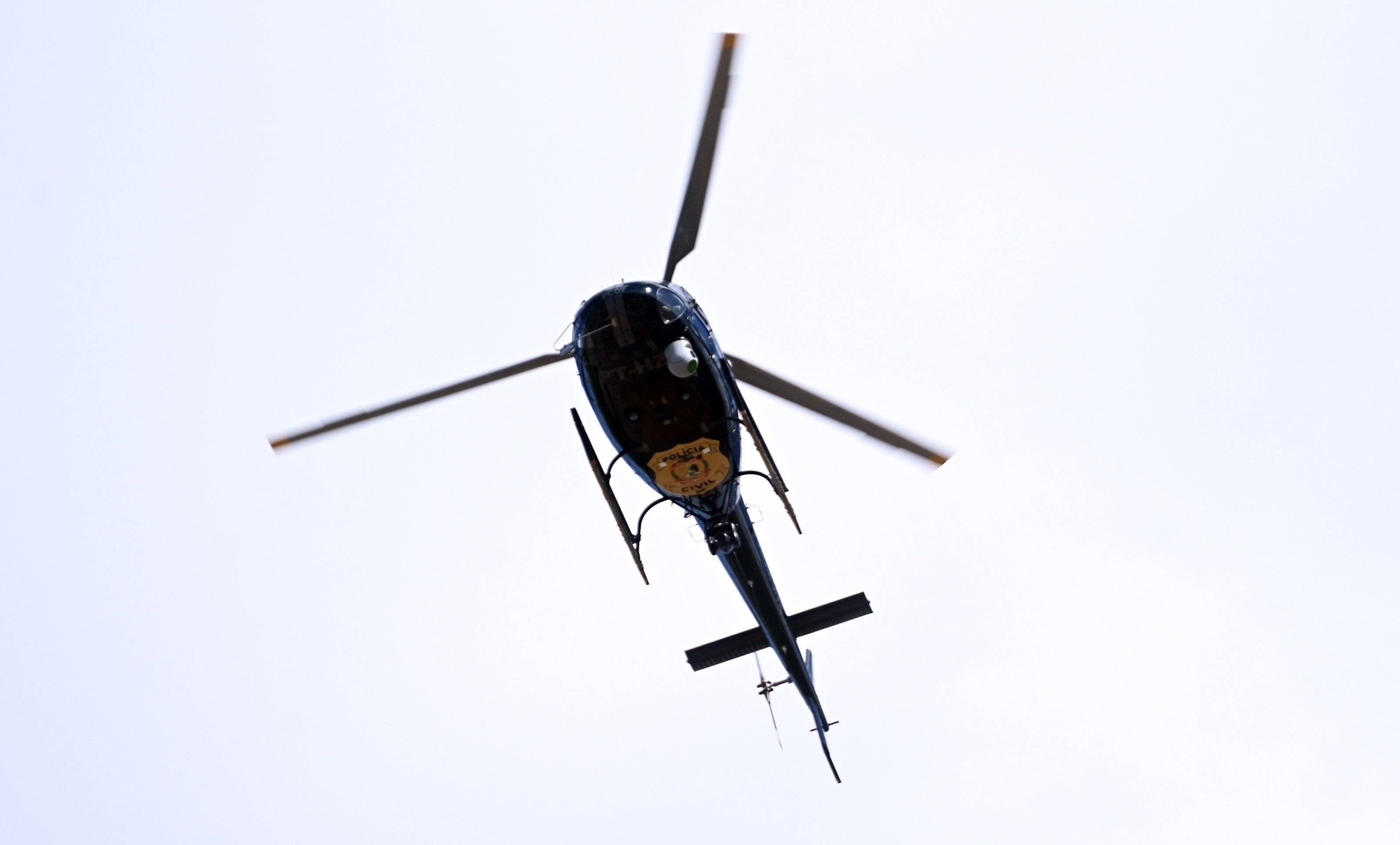 Fabricado em 2001, veja detalhes do helicóptero desaparecido em SC