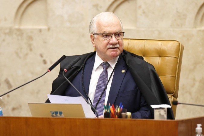  No despacho assinado neste sábado (12/9), Fachin afirmou que a Petição 16.704 ainda está em fase de instrução preliminar e não reúne, neste momento, as condições necessárias para ser levada ao plenário -  (crédito: Alejandro Zambrana/STF)
