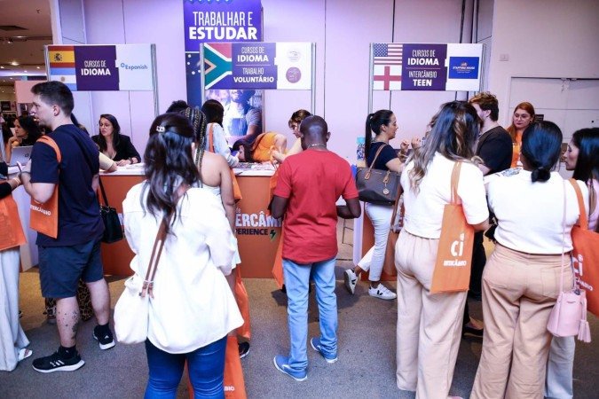 A programação conta com possibilidades de apoio para estudos, trabalho, esportes e formação acadêmica em diversos países  -  (crédito: Divulgação)