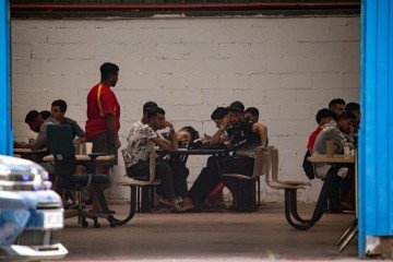 Imigrantes em Ceuta - (crédito: ANTONIO SEMPERE / AFP) Imigrantes em Ceuta - (crédito: ANTONIO SEMPERE / AFP)