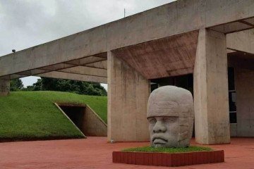 Fachada da embaixada do México em Brasília -  (crédito: Embajada de México en Brasil/Divulgação)