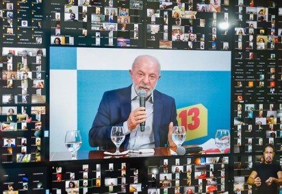 De acordo com o petista, os trabalhadores sofrem com exigências que dificultam a liberação do crédito
 -  (crédito: Ricardo Stuckert/PR) -De acordo com o petista, os trabalhadores sofrem com exigências que dificultam a liberação do crédito
 -  (crédito: Ricardo Stuckert/PR)