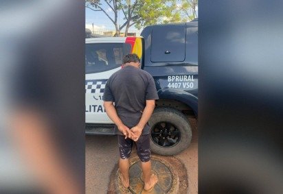 O homem foi conduzido para a 26ª Delegacia de Polícia (Samambaia), responsável por apurar o caso -  (crédito: Material cedido ao Correio) -O homem foi conduzido para a 26ª Delegacia de Polícia (Samambaia), responsável por apurar o caso -  (crédito: Material cedido ao Correio)