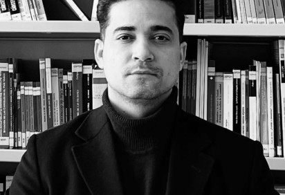 Eixo Capital.  ÍLISON DIAS DOS SANTOS. Pós-doutorado em Criminologia pela Universitat de Barcelona. Pós-doutorado em Direito Penal pela Humboldt-Universität zu Berlin. Doutorado em Direito pela Universidad de Salamanca. -  (crédito:  Divulgação ) - Eixo Capital.  ÍLISON DIAS DOS SANTOS. Pós-doutorado em Criminologia pela Universitat de Barcelona. Pós-doutorado em Direito Penal pela Humboldt-Universität zu Berlin. Doutorado em Direito pela Universidad de Salamanca. -  (crédito:  Divulgação )