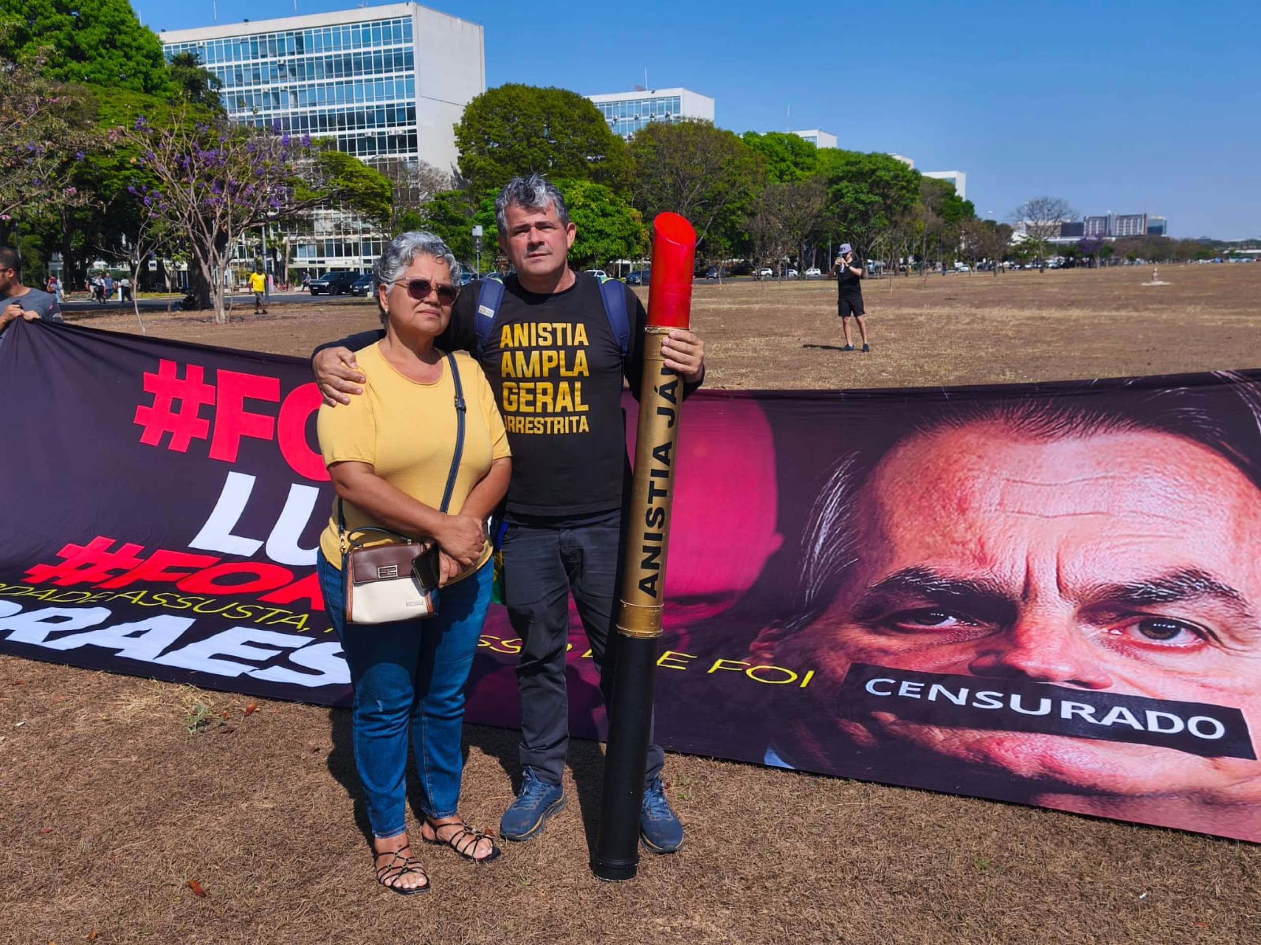 Jos&eacute; Caldeira diz que busca justi&ccedil;a, mas sem viol&ecirc;ncia. "N&oacute;s somos contra as institui&ccedil;&otilde;es. O que queremos &eacute; que haja Justi&ccedil;a"