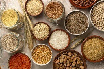 Comer de 4 a 6 porções de grãos integrais por dia reduze fatores de risco cardíaco - (crédito: Magnific) Comer de 4 a 6 porções de grãos integrais por dia reduze fatores de risco cardíaco - (crédito: Magnific)