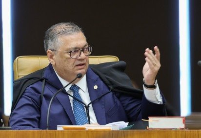  Sessão plenária extraordinária do STF. Ministro Flavio Dino
      Copyright  -  (crédito:  Rosinei Coutinho/STF) - Sessão plenária extraordinária do STF. Ministro Flavio Dino
      Copyright  -  (crédito:  Rosinei Coutinho/STF)