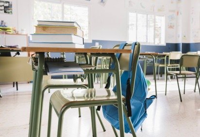 O colegiado entendeu então que a escola deve realizar a matrícula da aluna, adotar medidas para a adaptação da criança e cooperar com a família -  (crédito: Divulgação/Magnific) -O colegiado entendeu então que a escola deve realizar a matrícula da aluna, adotar medidas para a adaptação da criança e cooperar com a família -  (crédito: Divulgação/Magnific)