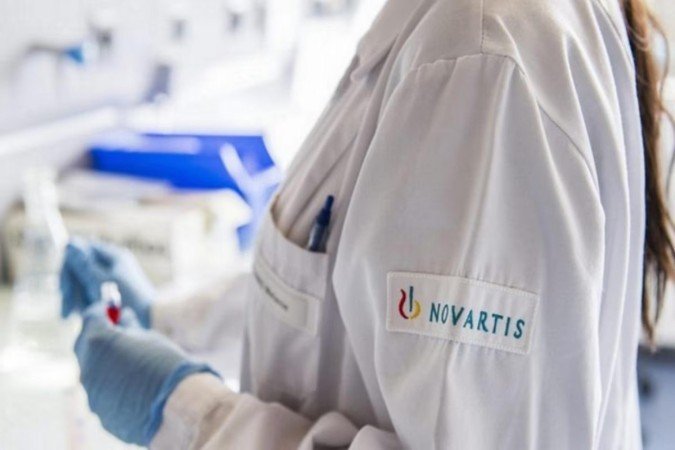 Anvisa suspende três ensaios da Novartis com terapia celular após mortes em testes - (crédito: Reprodução/Novartis) Anvisa suspende três ensaios da Novartis com terapia celular após mortes em testes - (crédito: Reprodução/Novartis)