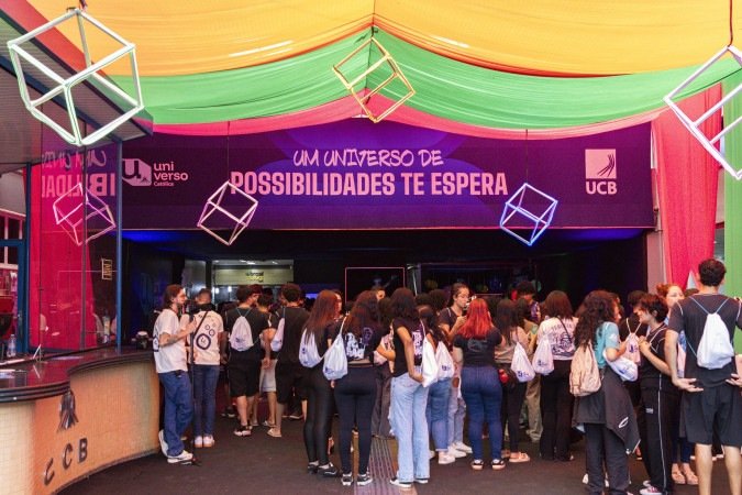 Estudantes do ensino m&eacute;dio poder&atilde;o conhecer laborat&oacute;rios, cl&iacute;nicas e outros espa&ccedil;os especializados da universidade na feira de carreiras. -  (crédito: Divulga&ccedil;&atilde;o/UCB)