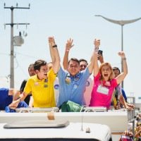 Flávio Bolsonaro em ato no Ceará -  (crédito: Charles Vieira/Campanha Flávio Bolsonaro)