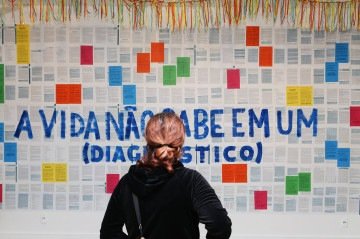 Bloco do Rivotrio participa da exposição Delirar a Vida | Refazer o Mundo - (crédito: A?don Bicalho) Bloco do Rivotrio participa da exposição Delirar a Vida | Refazer o Mundo - (crédito: A?don Bicalho)