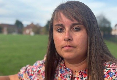 Becky Jones disse que os efeitos de tomar os medicamentos durante anos foram 