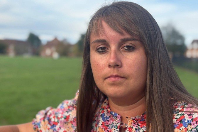 Becky Jones disse que os efeitos de tomar os medicamentos durante anos foram Becky Jones disse que os efeitos de tomar os medicamentos durante anos foram