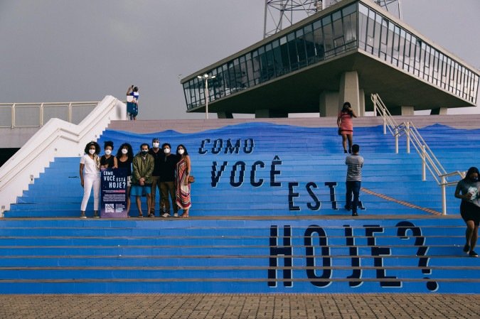 INtervenção urbana Como você está hoje?, do Bloco do Rivotrio