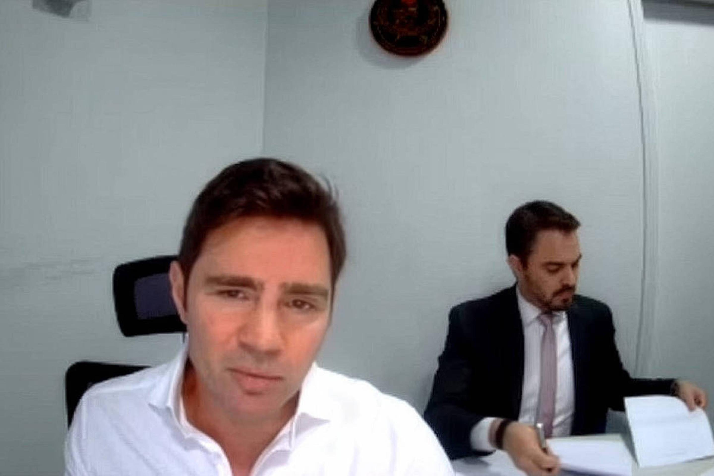 Vorcaro tenta pegar carona na crise do STF